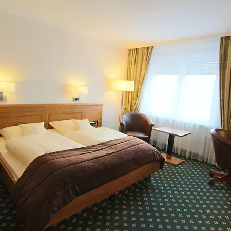 فندق Eden-hotel