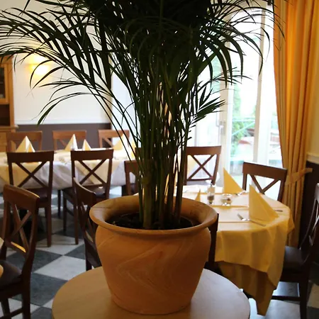 Eden-hotel فندق