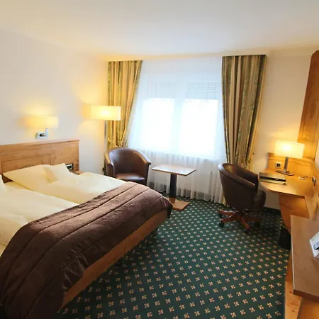 Eden-hotel 4* غوتنغن